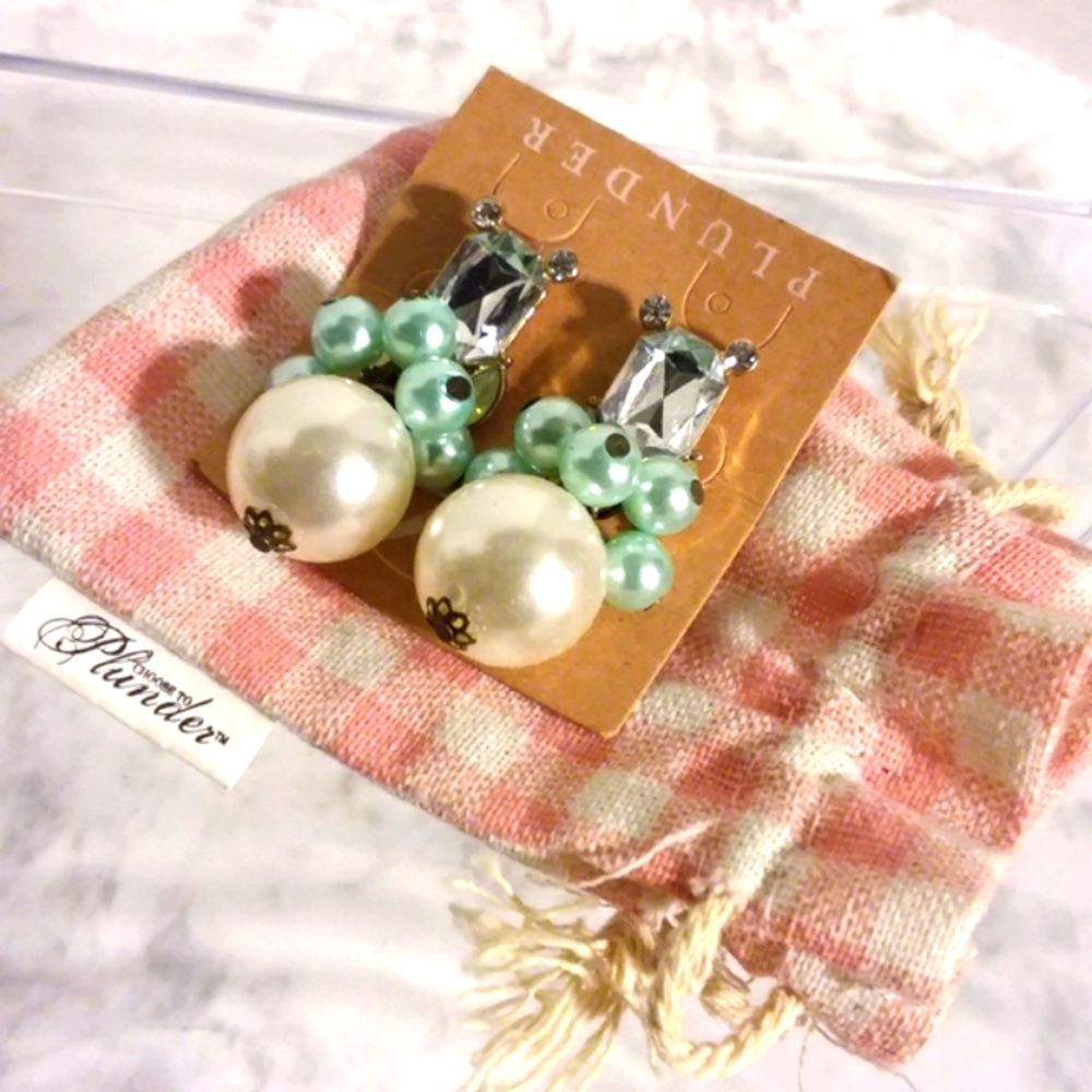Matching Necklace & Earring Set - Picture 10 of 10
